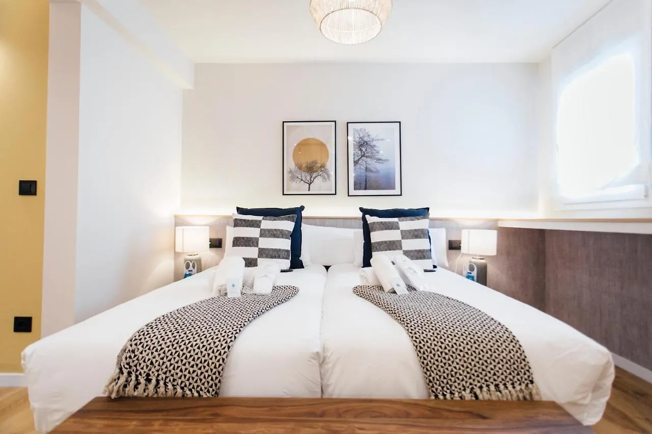 Modern And Luxury- 2Bd 2Bth- Socorro Apartment Seville